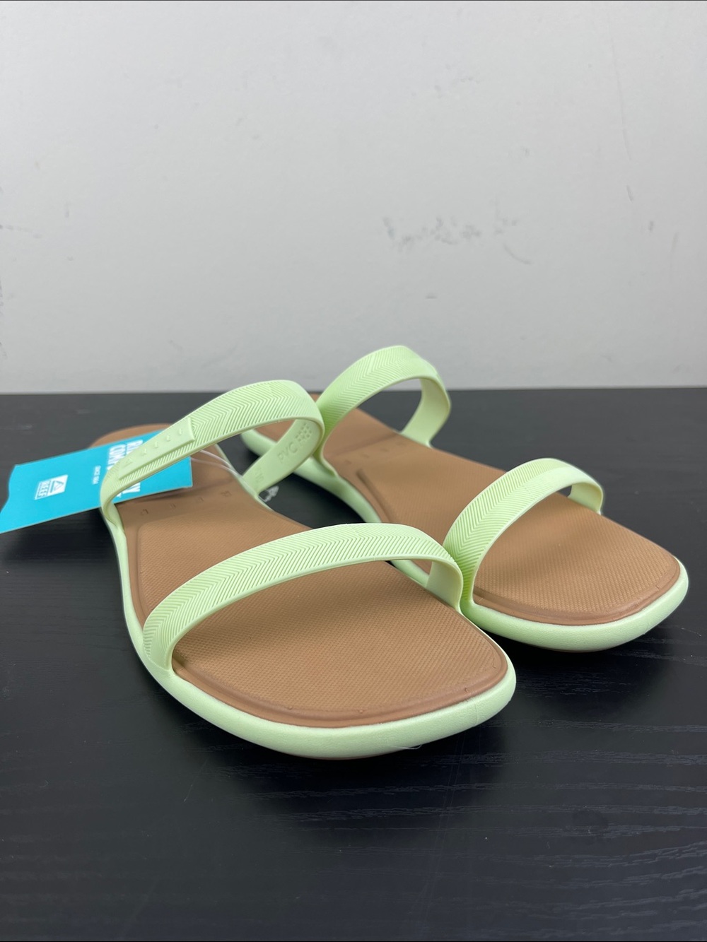 REEF Water Willow Marina Women's Size 10 Water Friendly Flip Flop Sandals NWT